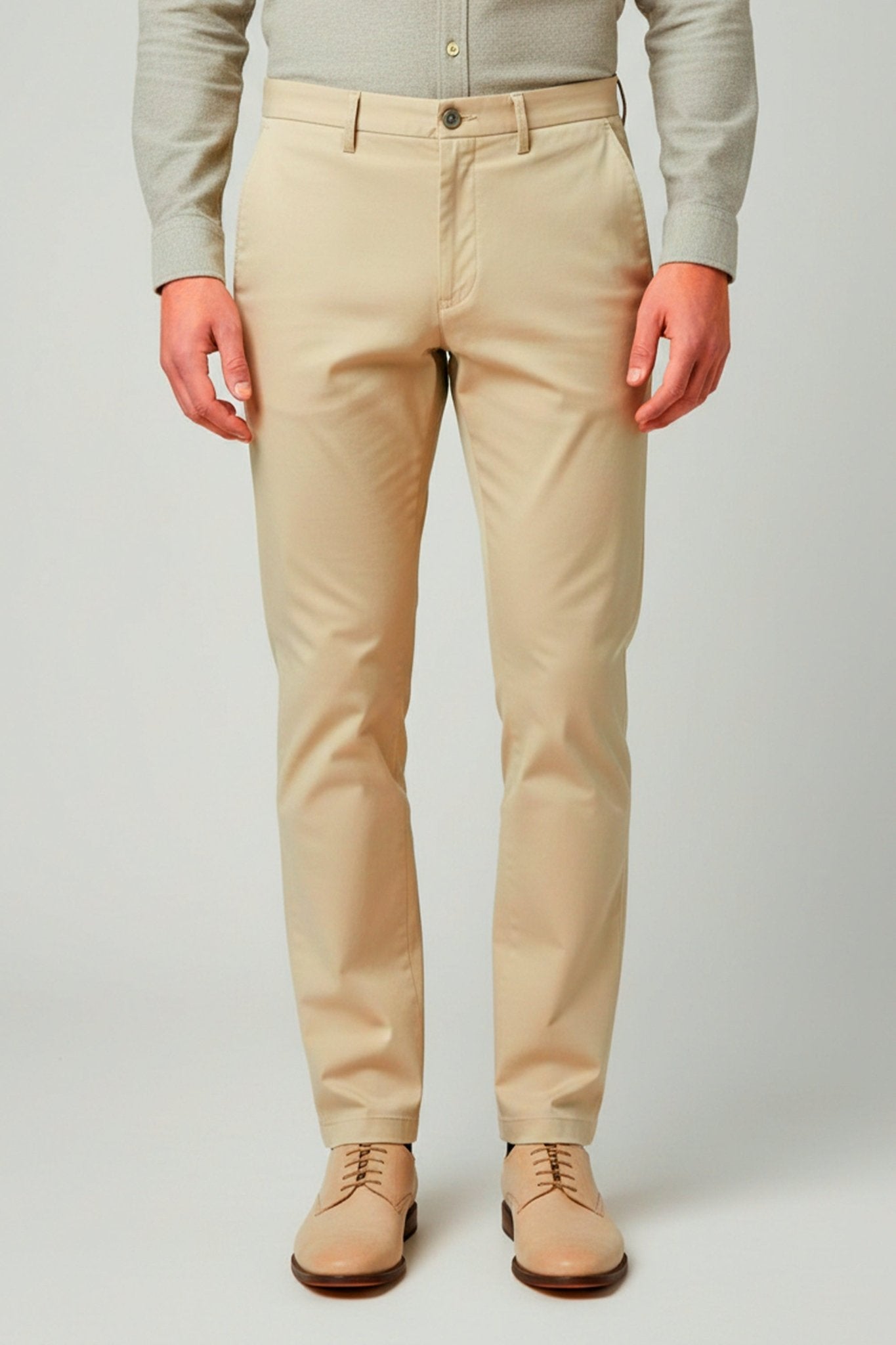 Calca sarja masculina bege em algodao egipcio, estilo premium elegante e confortavel para o dia a dia