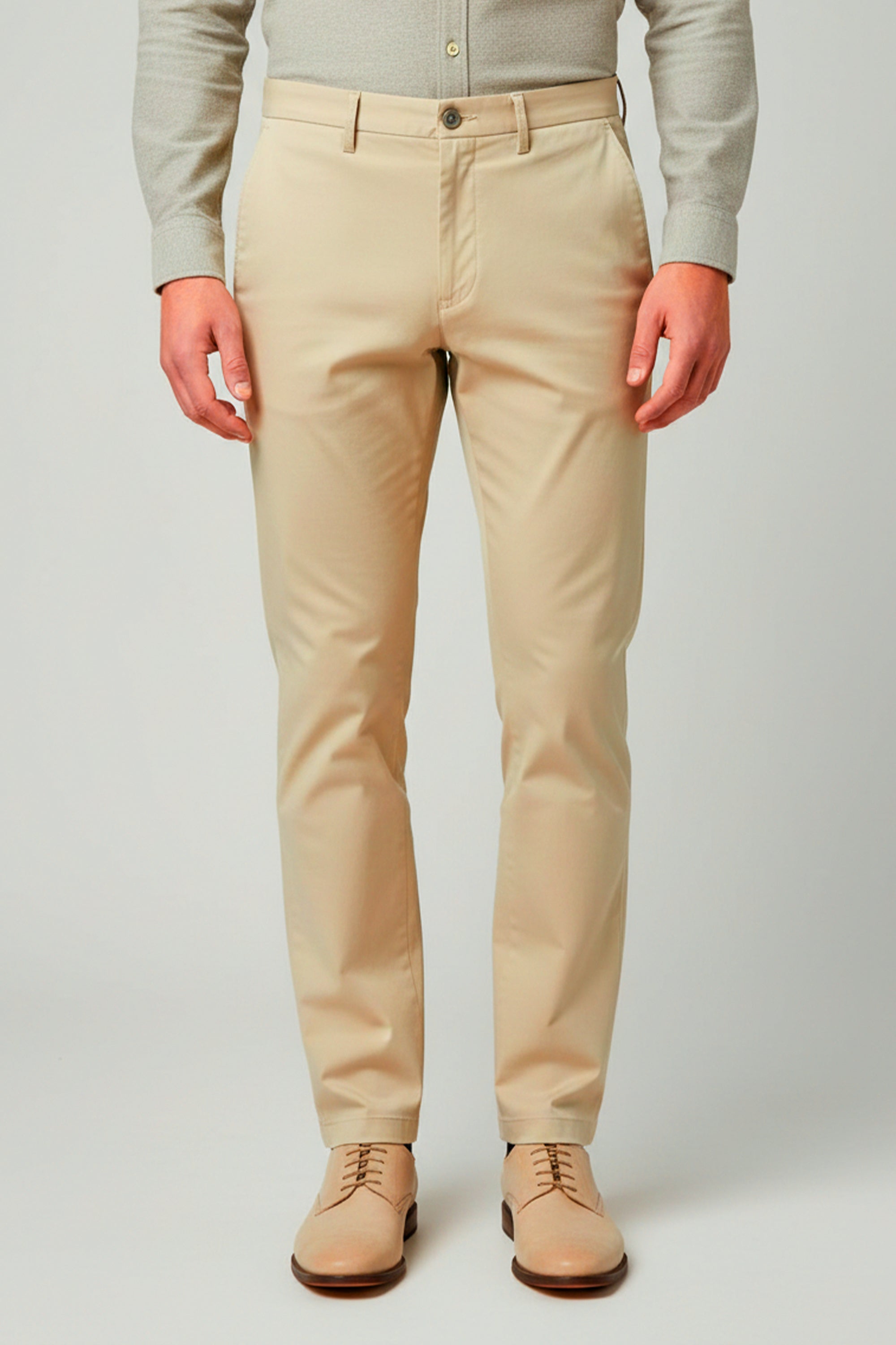 Calca sarja masculina bege em algodao egipcio, estilo premium elegante e confortavel para o dia a dia