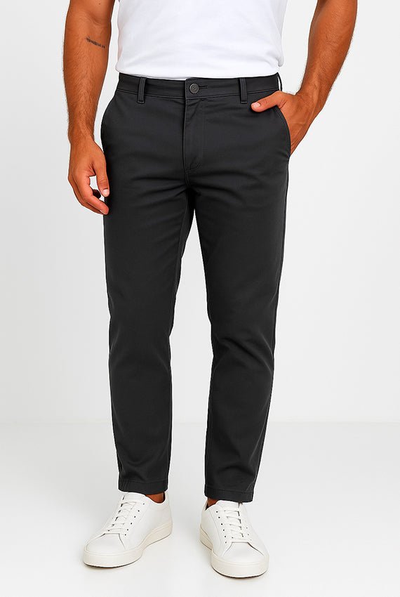 Calca sarja masculina cinza em algodao egipcio, estilo premium moderno e confortavel para o dia a dia