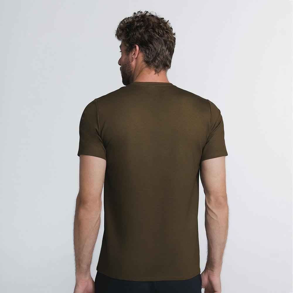 Camiseta masculina verde premium Core E-Tech, conforto superior com estilo versatil