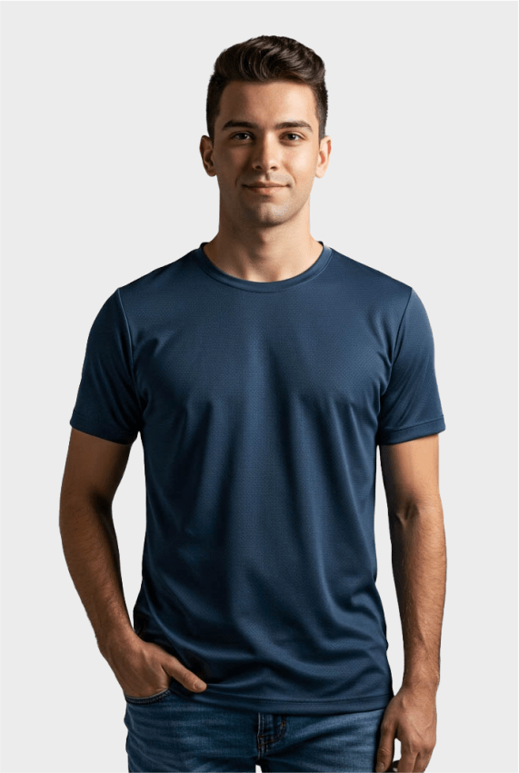Camiseta fitness azul marinho em poliamida dry prestige, tonalidade clássica com tecido de alta tecnologia que proporciona conforto térmico e toque sedoso