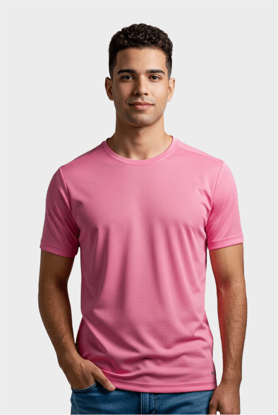 Camiseta fitness rosa em poliamida dry energy, cor vibrante com tecnologia de alta absorção e leveza para manter o ritmo e o frescor durante o treino