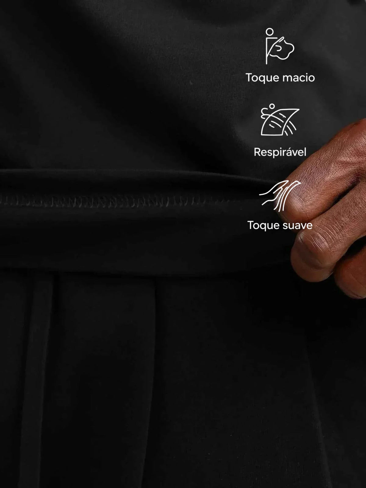 Camiseta masculina preta gola alta San Diego, visual premium elegante e moderno