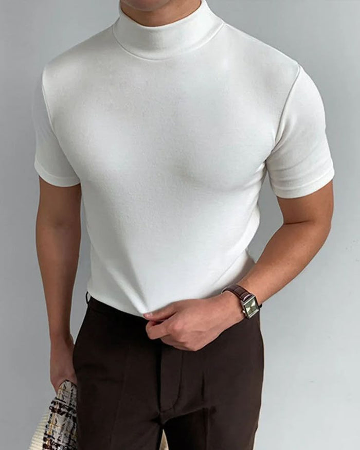 Camiseta masculina branca gola alta San Diego, visual sofisticado com caimento elegante e acabamento premium