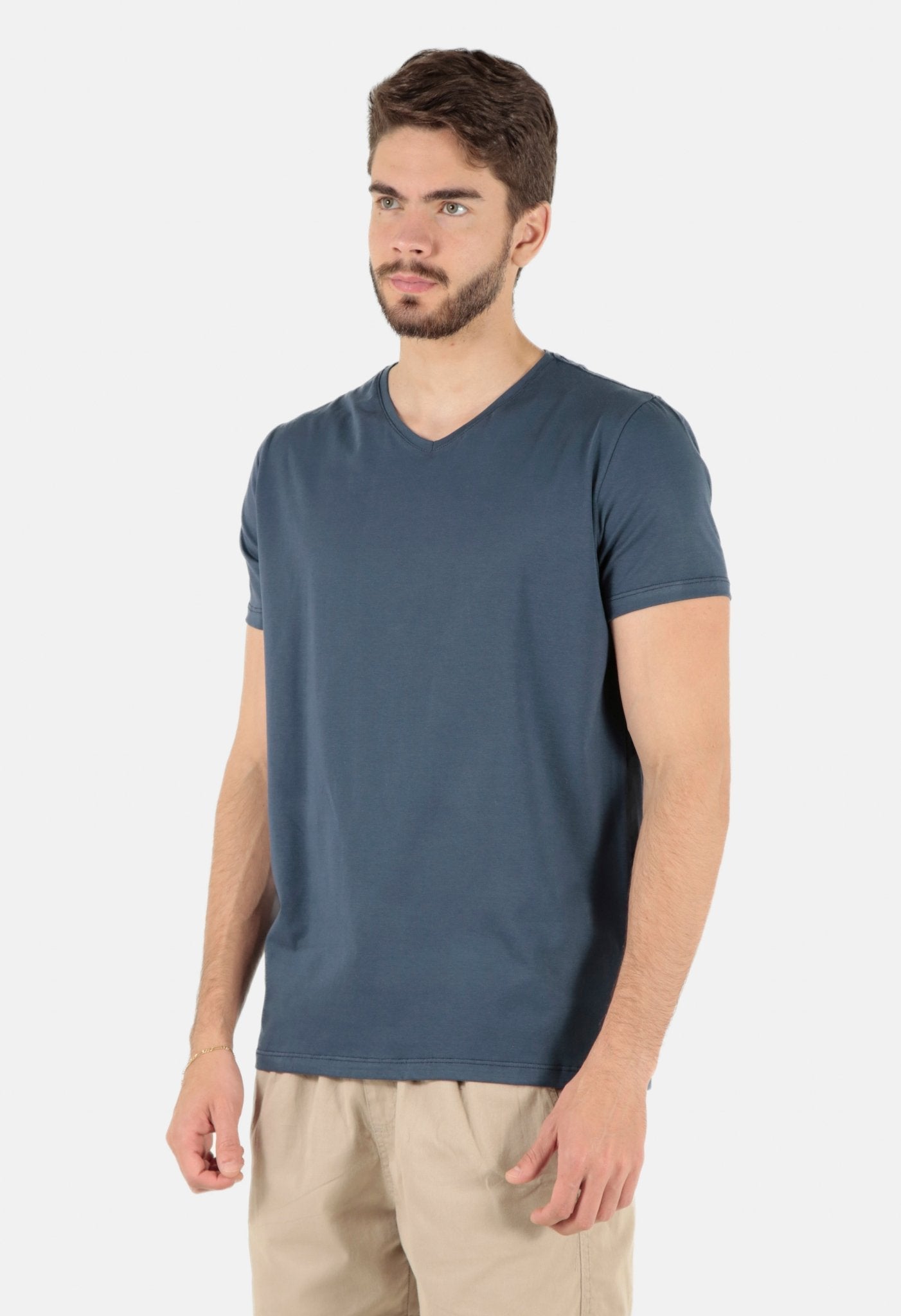 Camiseta masculina azul marinho nilo algodao egipcio, caimento elegante e conforto premium para o dia a dia