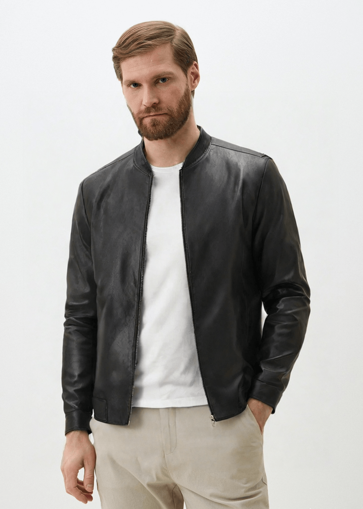 Jaqueta masculina de couro Dallas preta, confeccionada em couro nobre com toque macio, fechamento frontal em zíper e caimento slim impecável