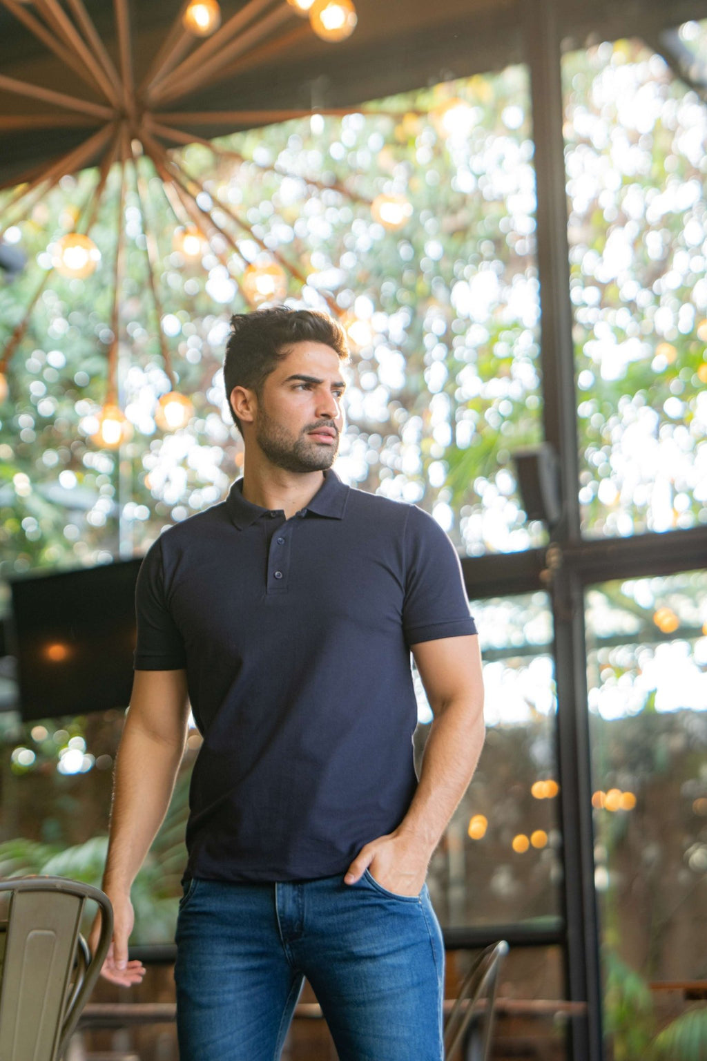 Polo masculina azul marinho em algodão pima com elastano, piquet de luxo com maciez incomparável e caimento perfeito para ocasiões especiais