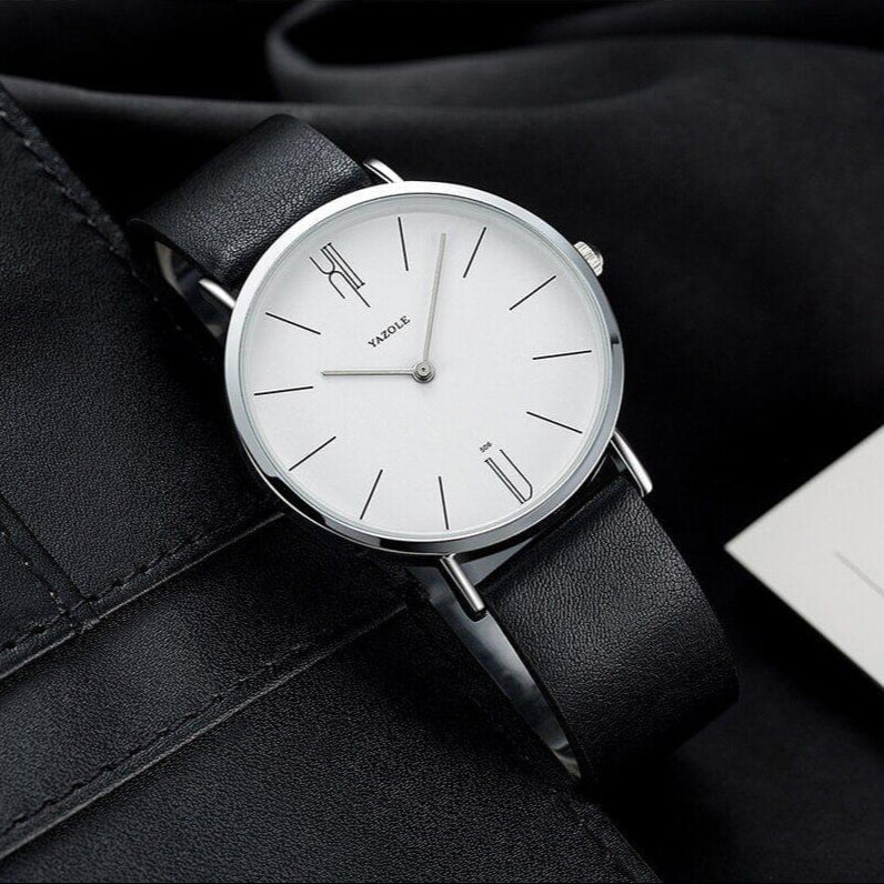 Relogio masculino Civano old money em couro preto com visor branco, acabamento refinado e estilo premium versatil
