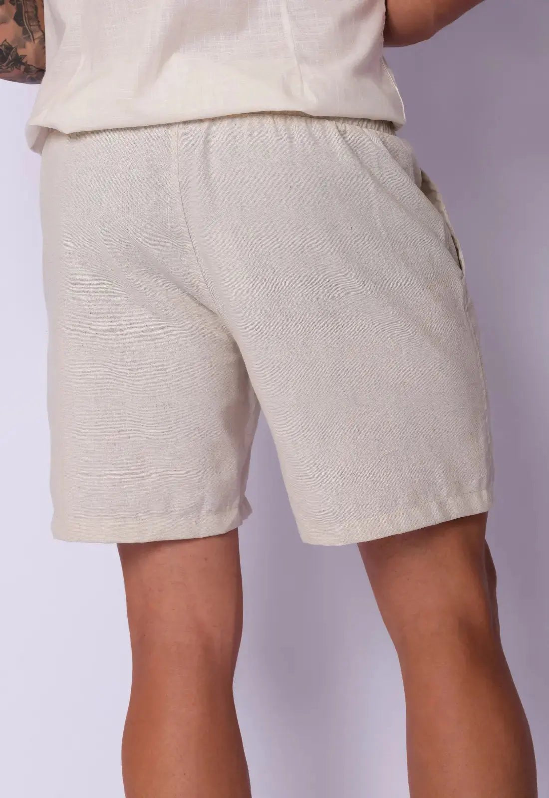 Shorts masculino bege linho, confortavel leve e ideal para o verao